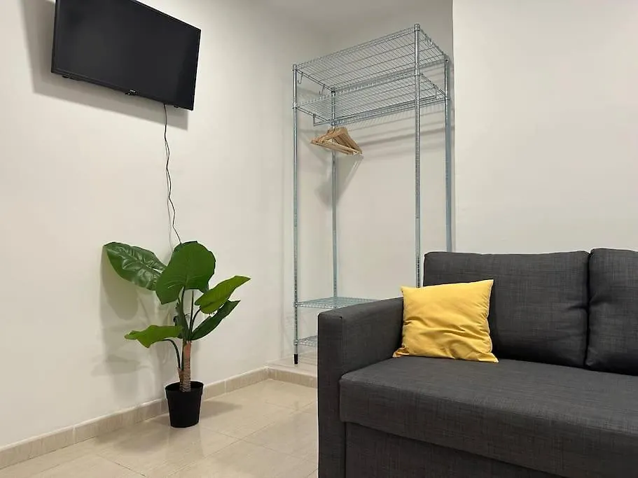 Little Horse Apartments 2 Tarragona 0*,  Spain